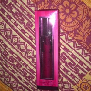 NWT Victoria Secret rollerball Bombshell perfume